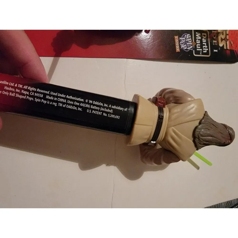 1999 Hasbro Star Wars: Episode I Darth Maul Qui Gon Jinn Spin Pop Candy Vintage